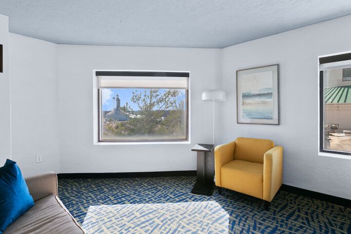 Room 43 of 53