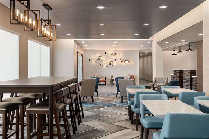 Hotel Interior 9 of 64