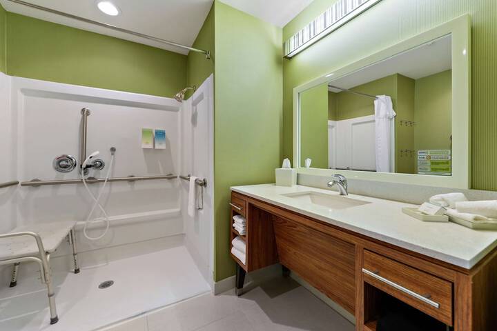 Room 40 of 71