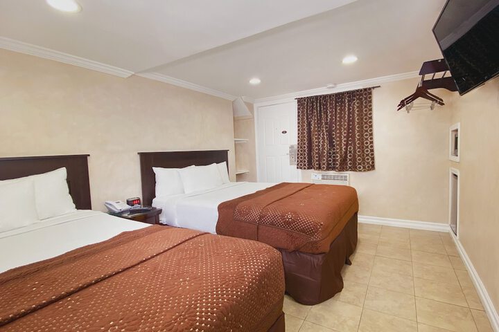 Nite Inn - Walking Distance to Universal Studios Hollywood