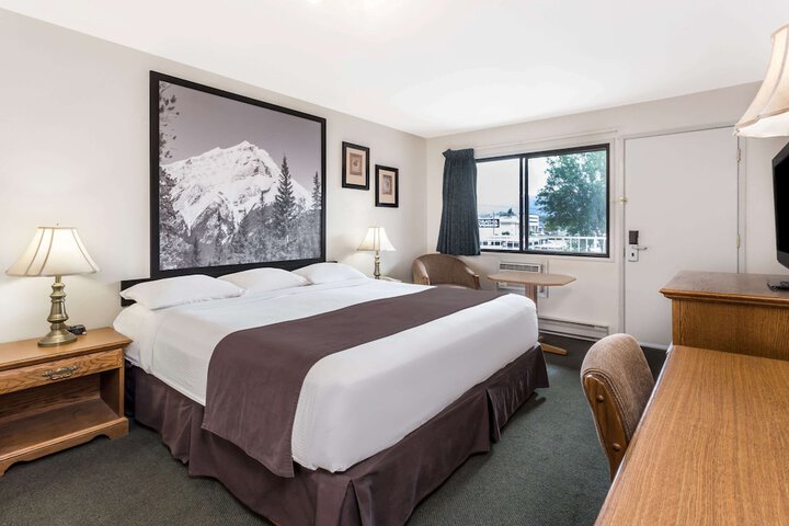 Room 16 of 43