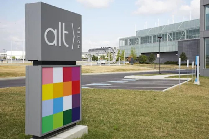 Alt Hotel Toronto Airport