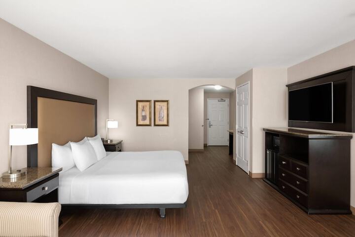 La Quinta Inn & Suites by Wyndham Paso Robles