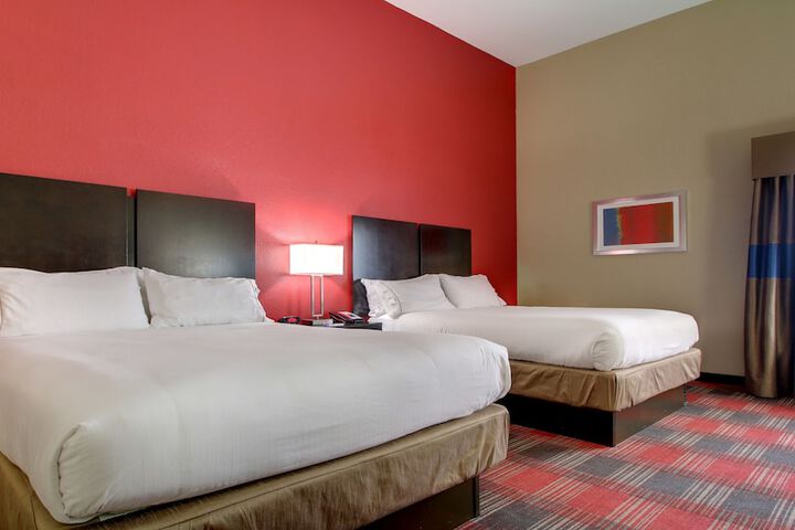 Holiday Inn Express & Suites Jackson Downtown - Coliseum by IHG