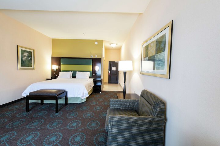 Room 40 of 66