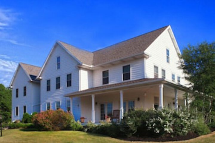 Bed & Breakfast at the Rock Garden