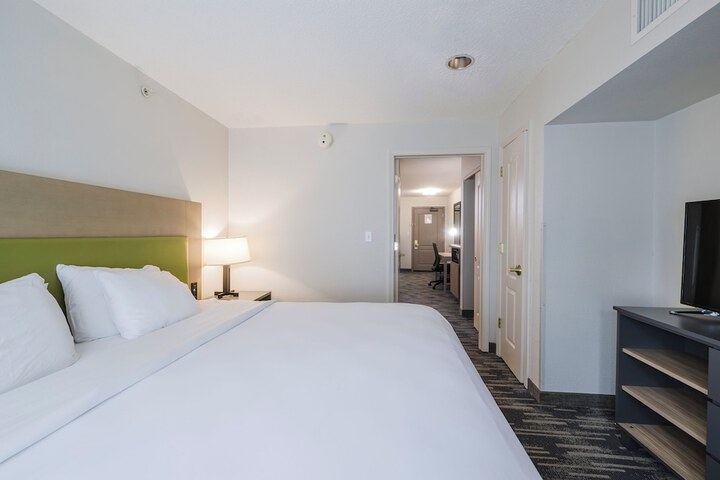 Country Inn & Suites by Radisson Lake George (Queensbury), NY