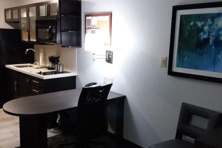 Room 25 of 59