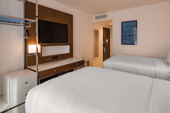 Room 16 of 21