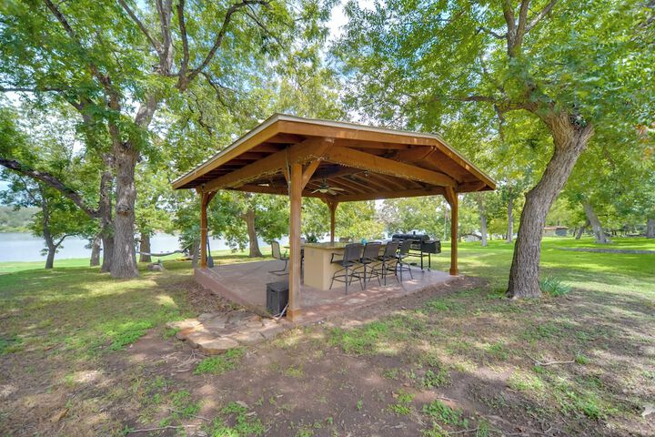 Cozy Casita & Cabana on Lake Marble Falls!