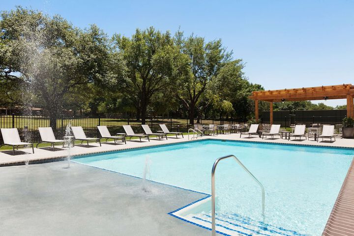 Pool 4 of 51