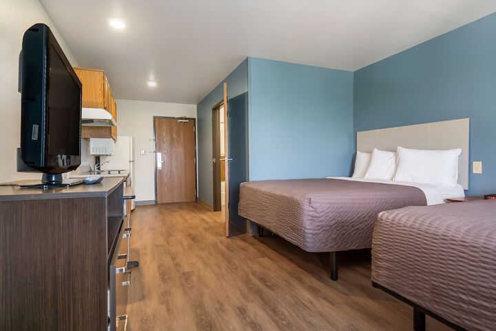 Room 10 of 17