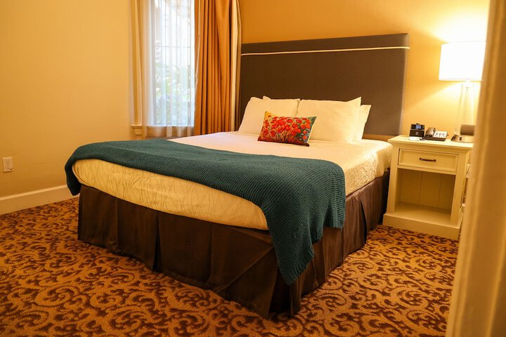 Room 14 of 48