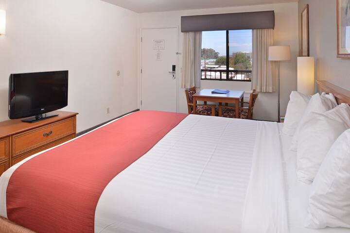 Room 17 of 22