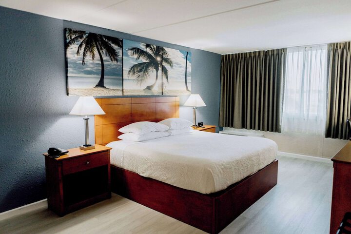 Room 26 of 54