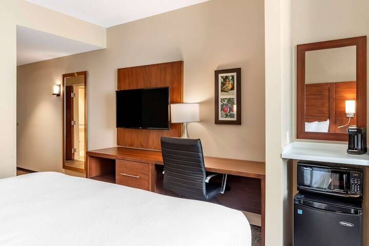 Room 36 of 47