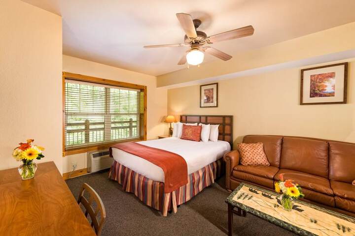 Westgate Smoky Mountain Resort & Water Park