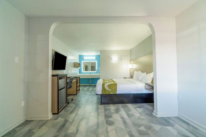 Room 44 of 56