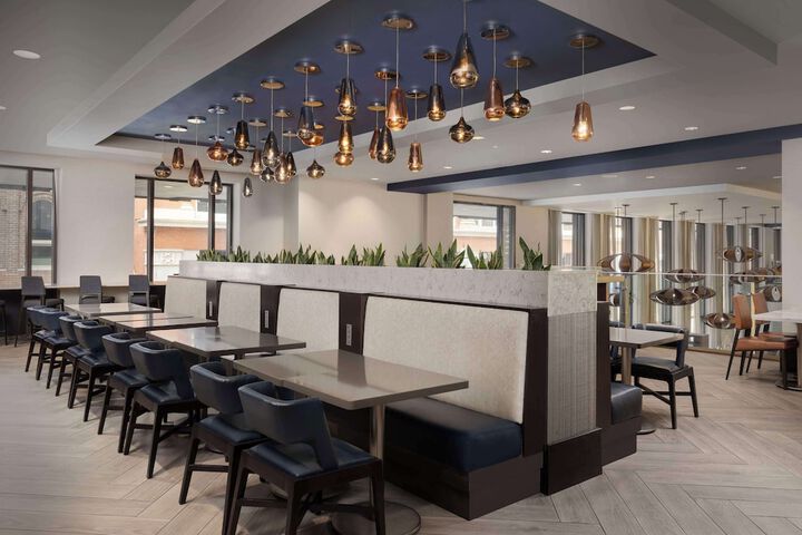 Embassy Suites by Hilton Knoxville Downtown