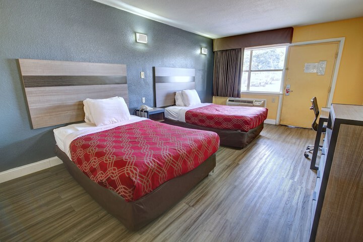 Room 16 of 22