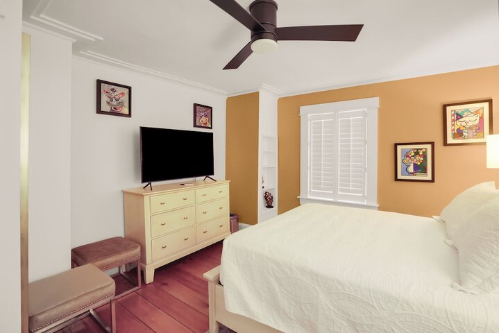 Room 36 of 70