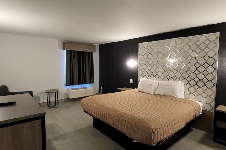 Room 35 of 36