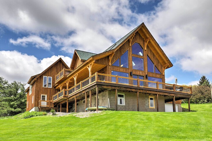Naples Cabin w / Lake Views & Wraparound Deck!