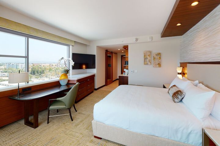Room 46 of 153