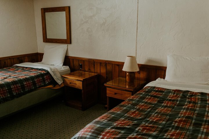 Room 90 of 132