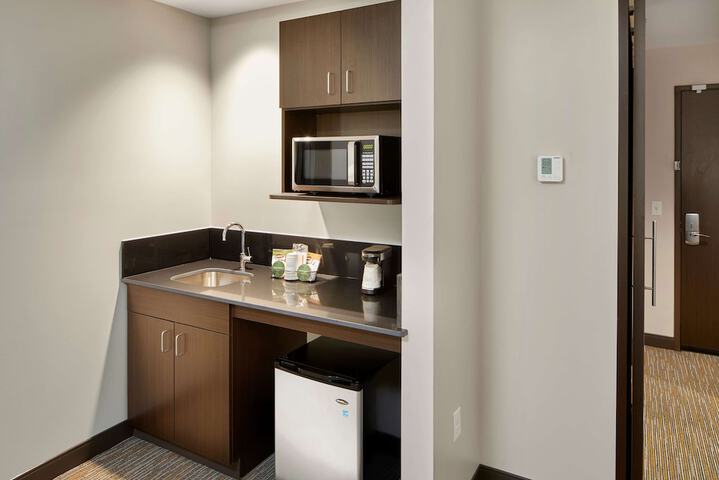 Room 12 of 19