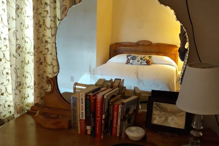 Room 42 of 73
