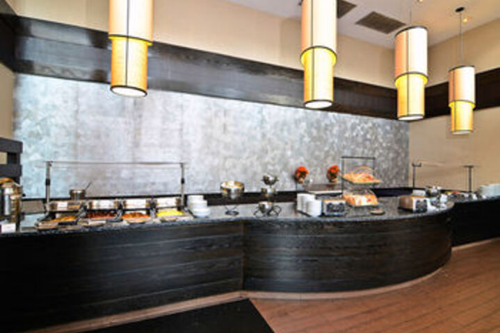 Ramada by Wyndham Buffalo Downtown