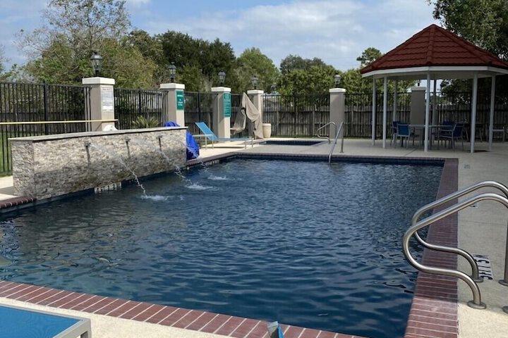 Pool 5 of 40