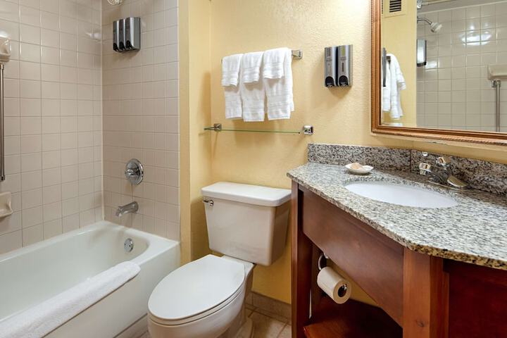 Best Western Plus Richmond Airport Hotel