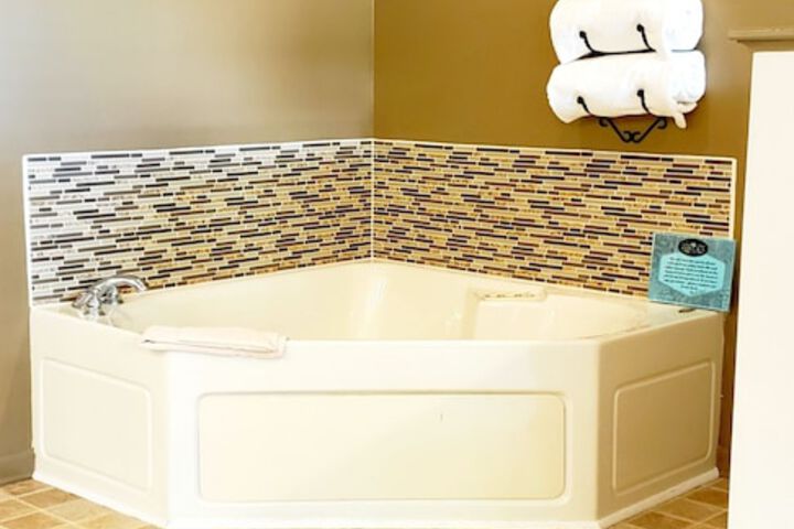 Hot Tub 88 of 91