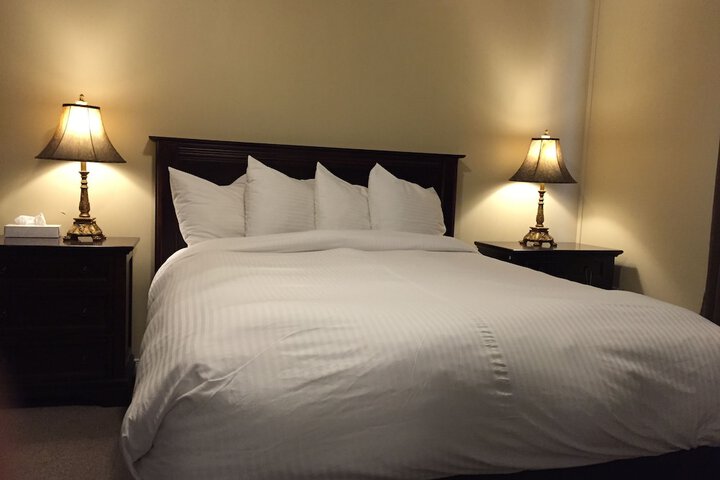 Room 30 of 46