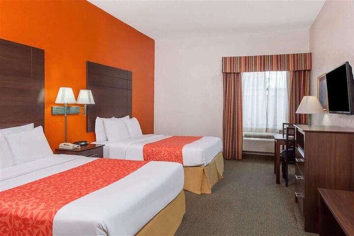 Studio 6 Suites – Pasadena TX