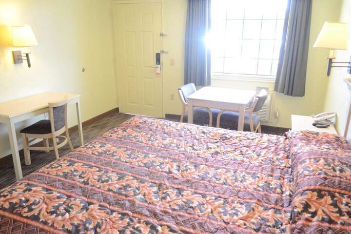 Room 12 of 44