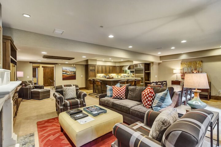 The Chateaux Deer Valley
