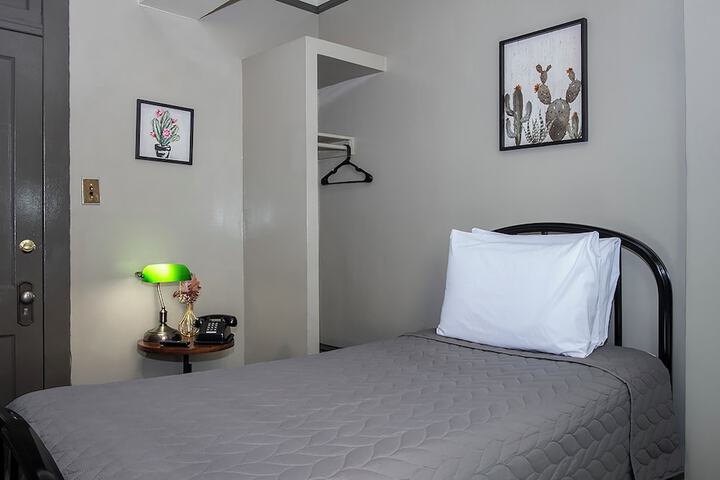 Room 63 of 166