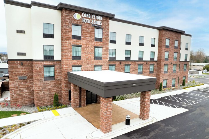 Cobblestone Hotel & Suites - Lynden