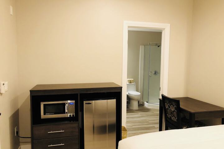 Room 15 of 34