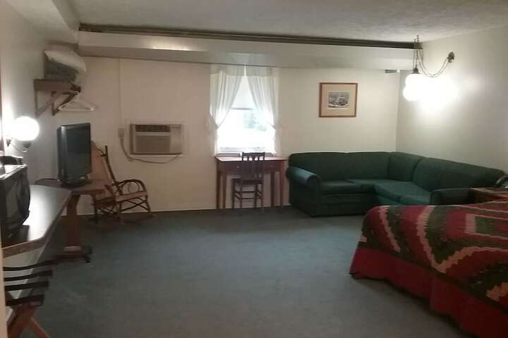 Room 32 of 50