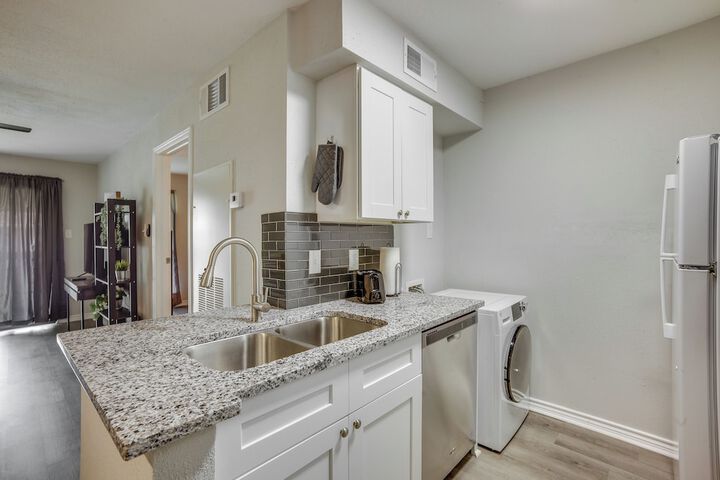Montgomery Vacation Rental w / Pool Access!