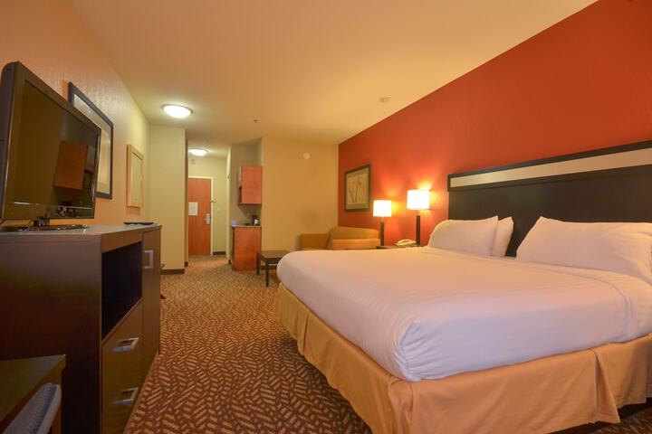 Room 11 of 47