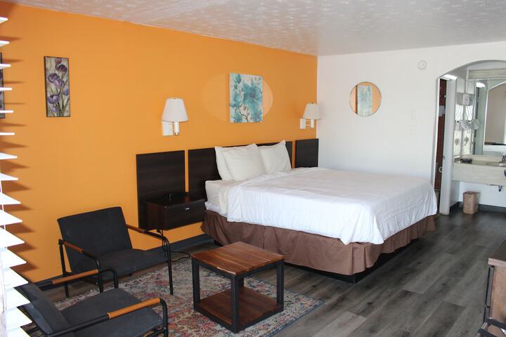 Room 15 of 29