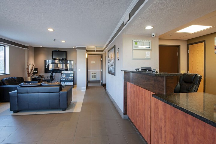 Hotel Interior 10 of 68