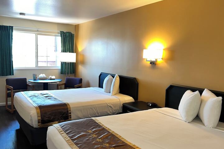 Room 33 of 45
