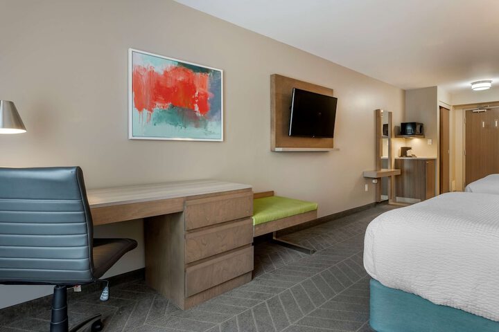 Room 18 of 72