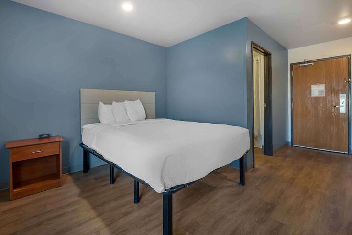 Extended Stay America Select Suites - Orlando - East